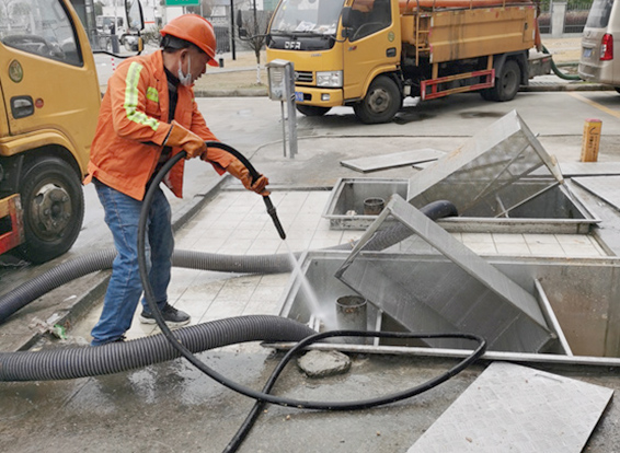 台儿庄隔油池清理